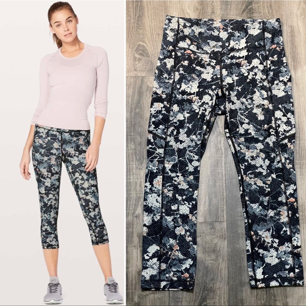 Lululemon crop leggings 6 - Picture 3 of 8